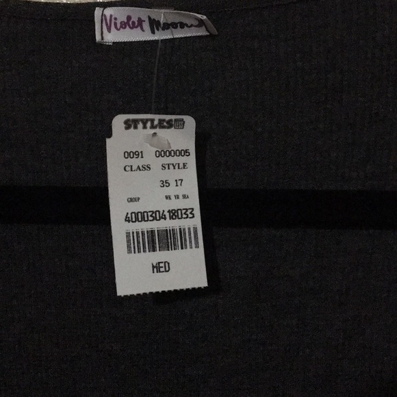 Brand New long sleeve - Picture 3 of 3